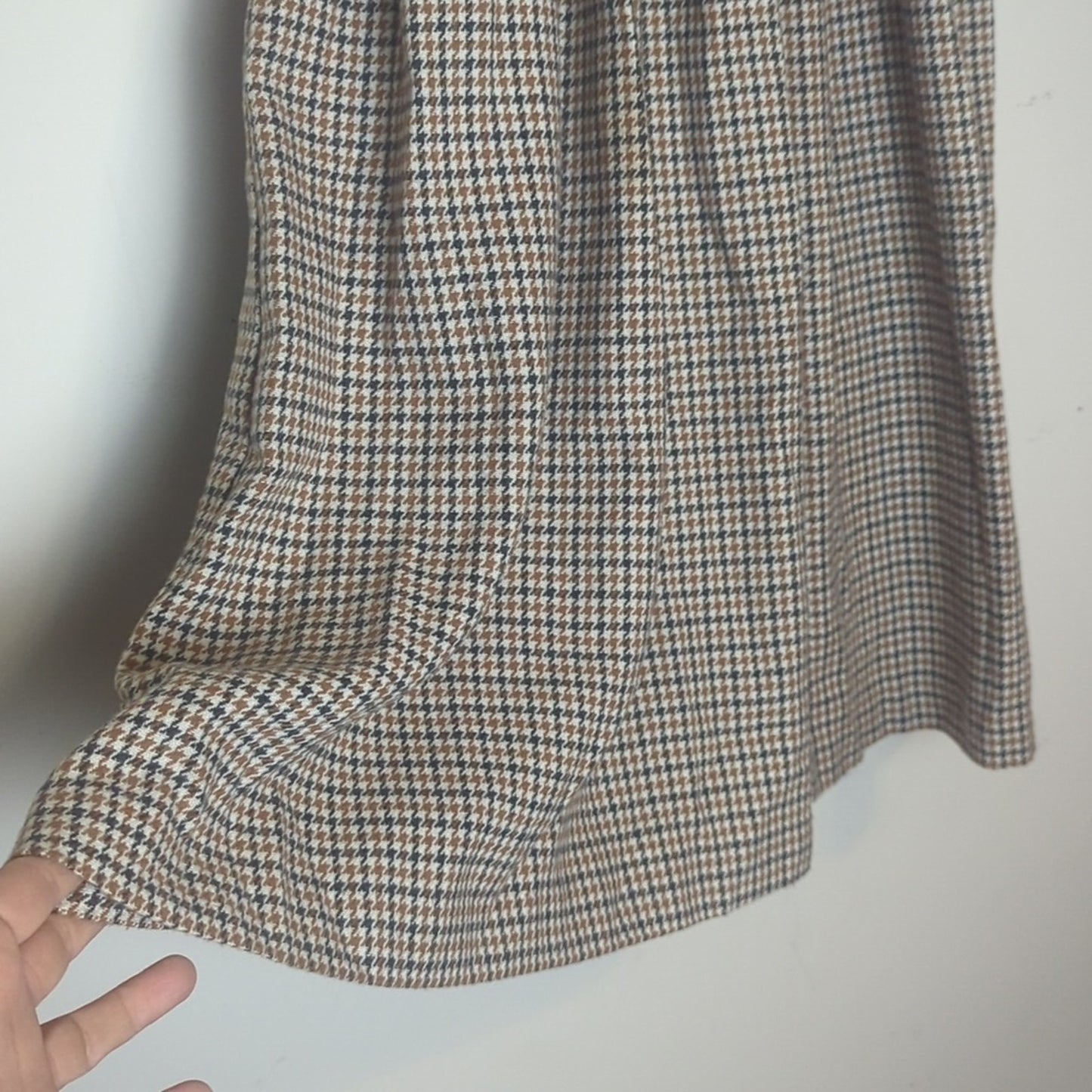 Vintage High Waisted Houndstooth A-Line Midi Skirt Wool Heritage Skirt XS