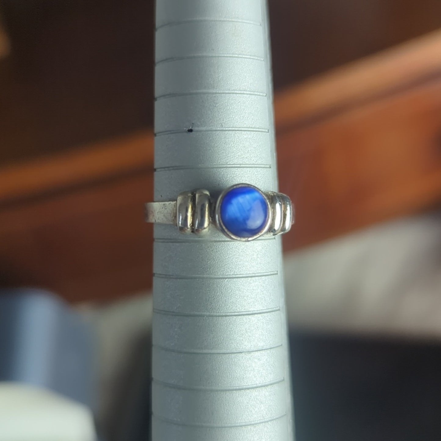 Vintage Sterling Silver Cat’s Eye Ring  Blue Chatoyant Glass Cabochon