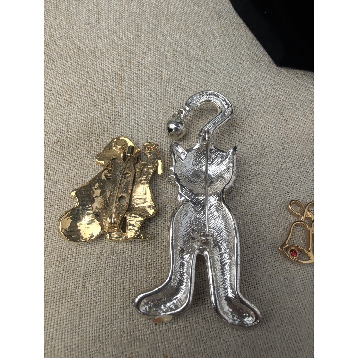 Vintage Christmas Santa Holiday Brooch Charm & Earring Set