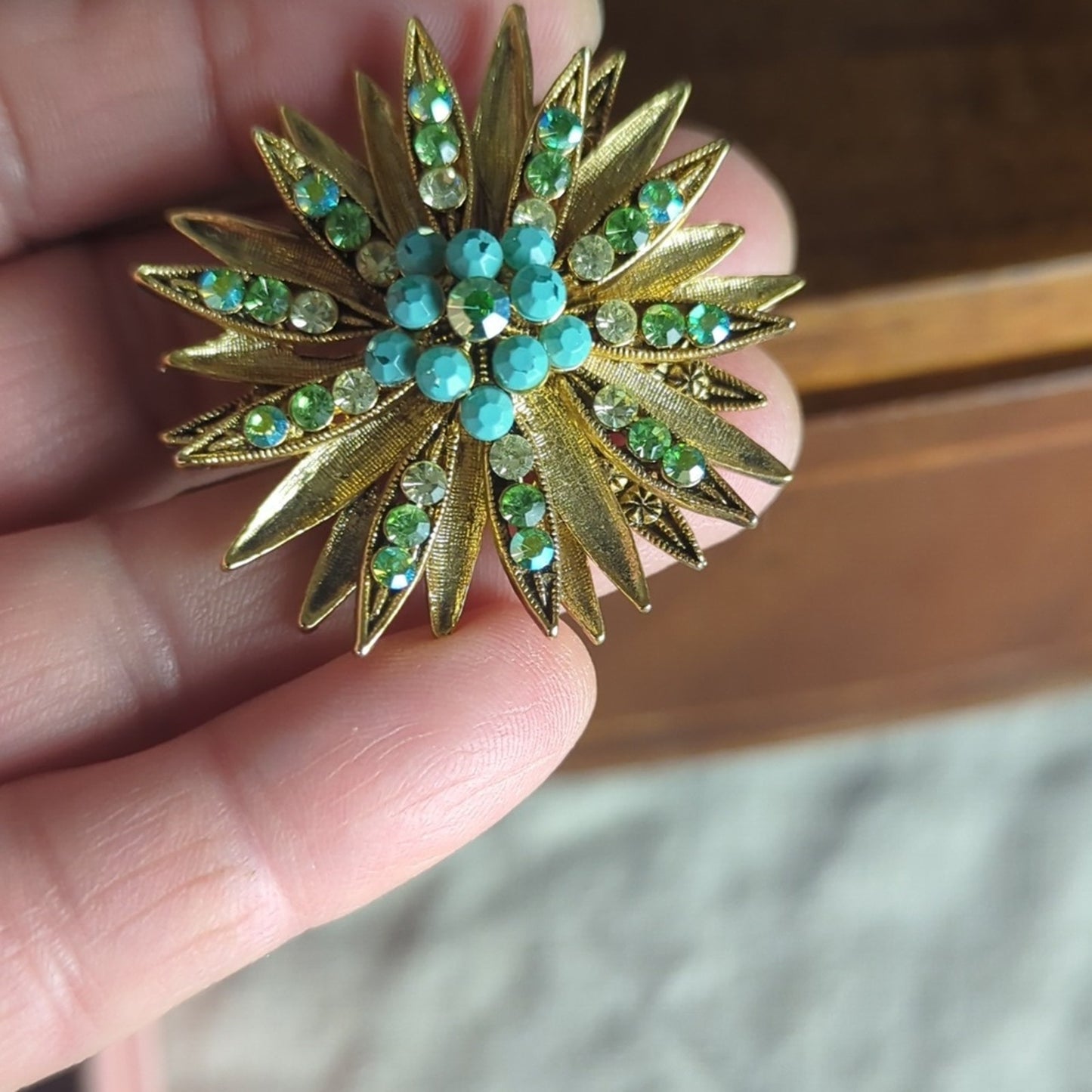 Vintage Starburst Brooch Gold Tone Turquoise & Green Rhinestone Costume Jewelry
