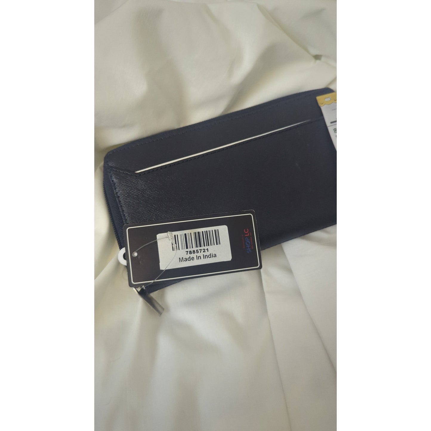 NWT Textured Black Leather RFID Data Safe Wallet Pink Interior