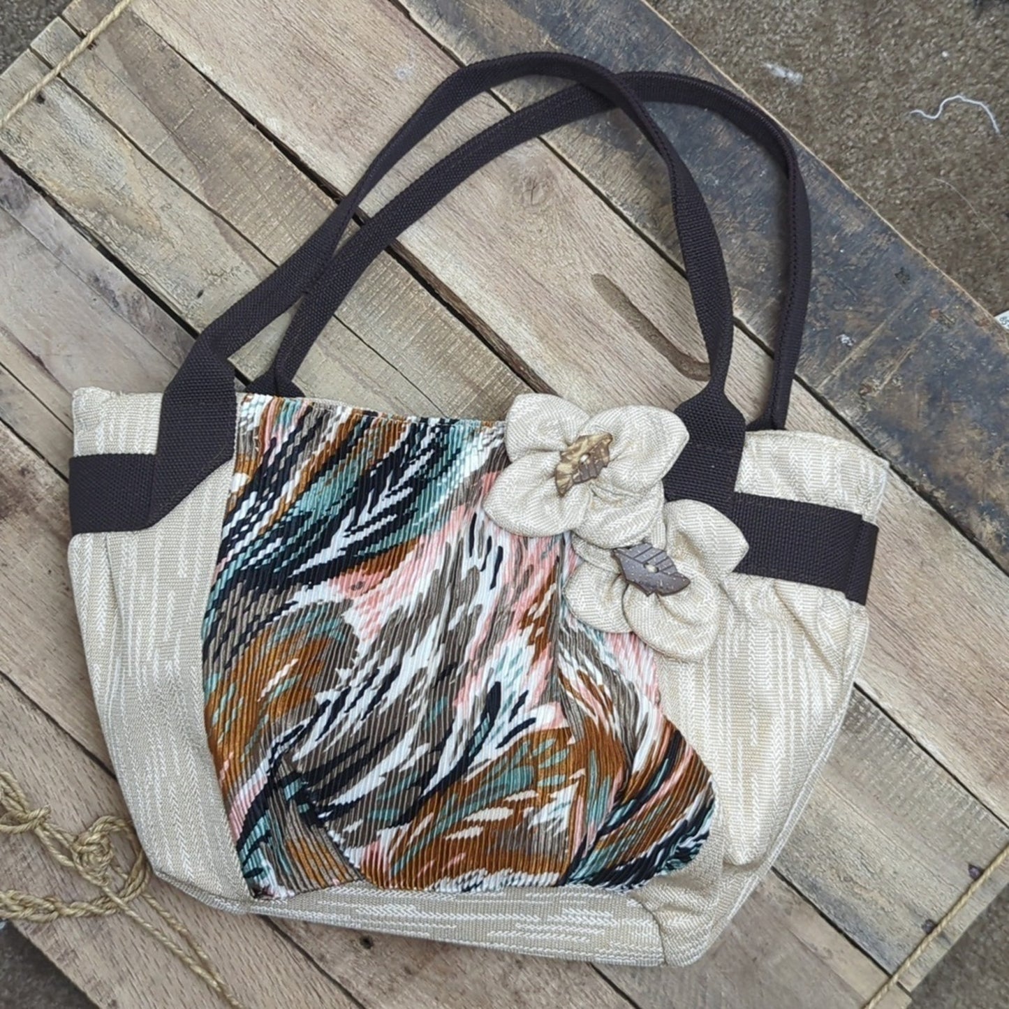 Unique NWT Art to Wear Canvas Handbag Floral Boho Shabby Chic Purse