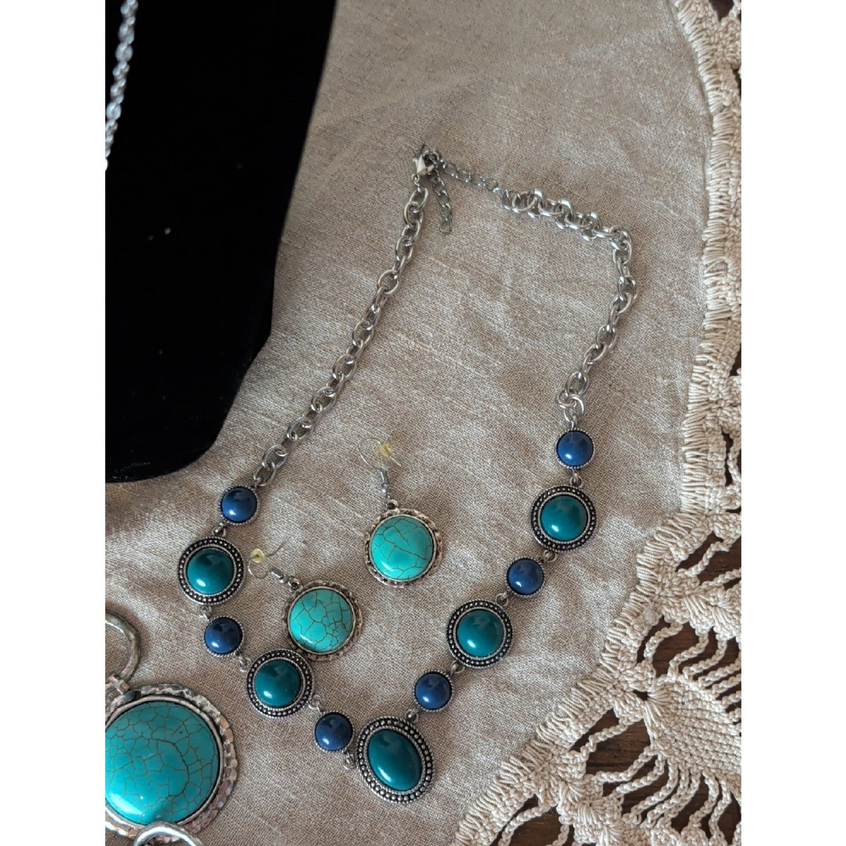 Desert Cowgirl Turquoise Stlye 5 Piece  Jewelry Collection