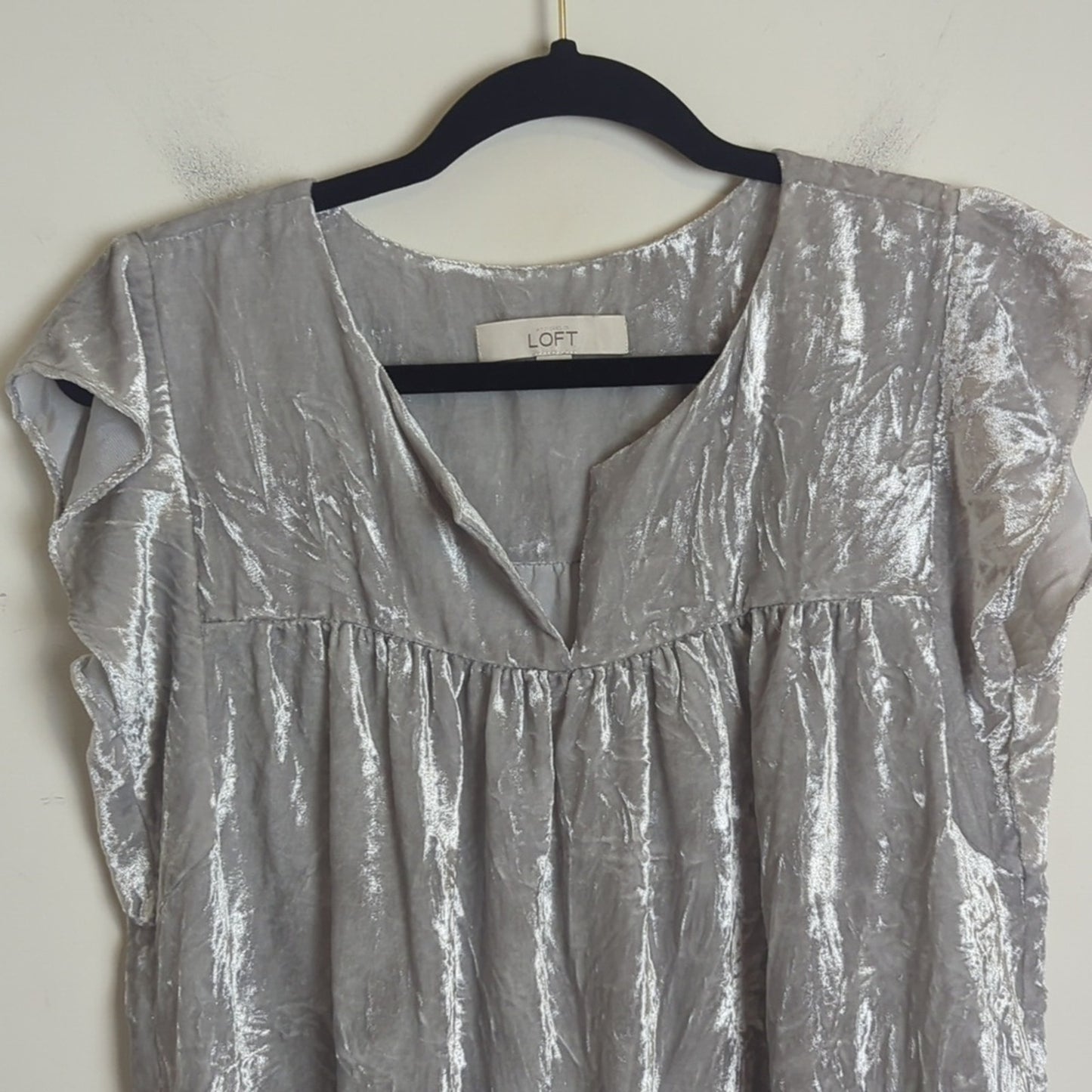 Silver Velvet V-Neck Flutter Sleeve Pullover Babydoll Top Women's Size S