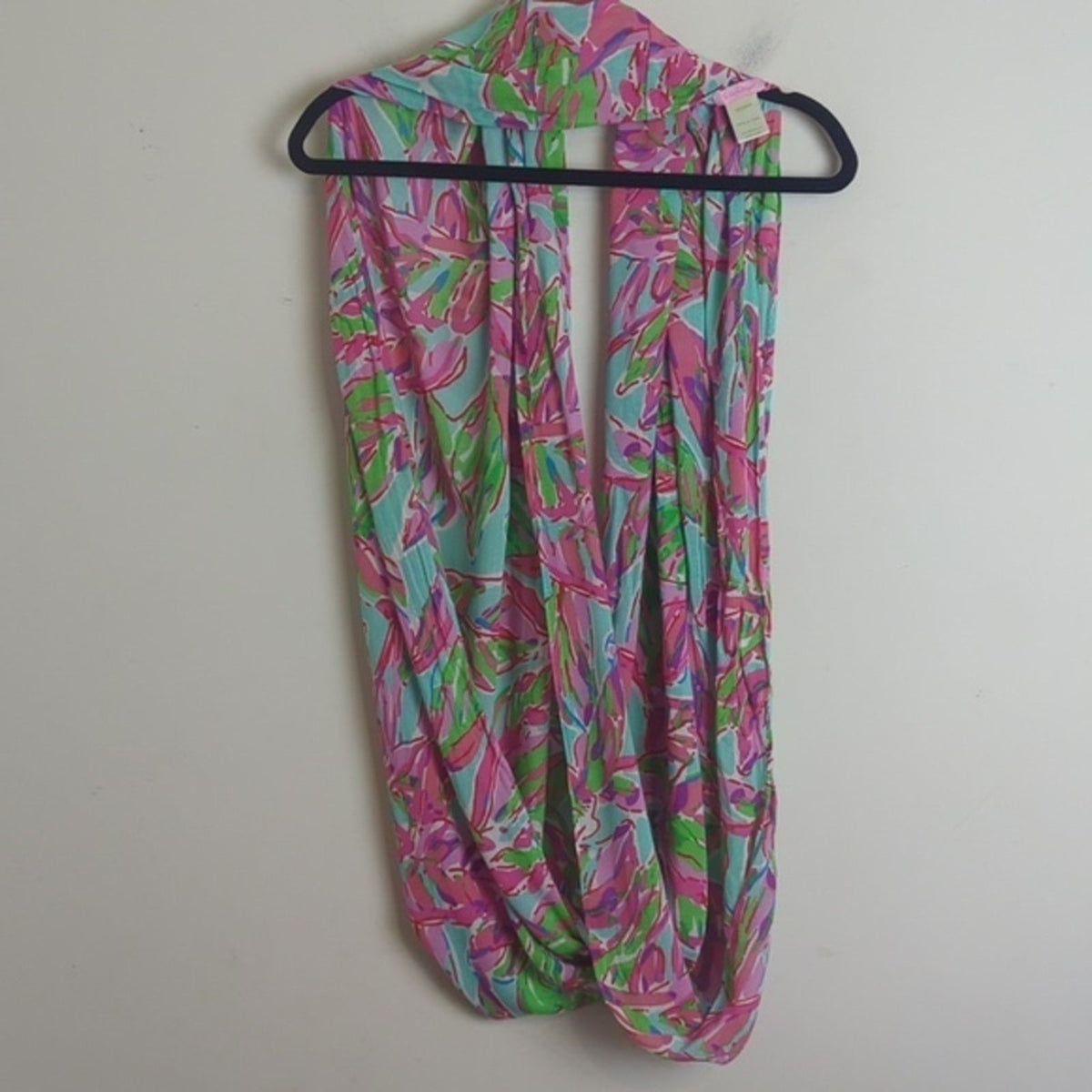Lilly Pulitzer Infinity Scarf Pink Turquoise Style #4628 Tropical Resort Wear
